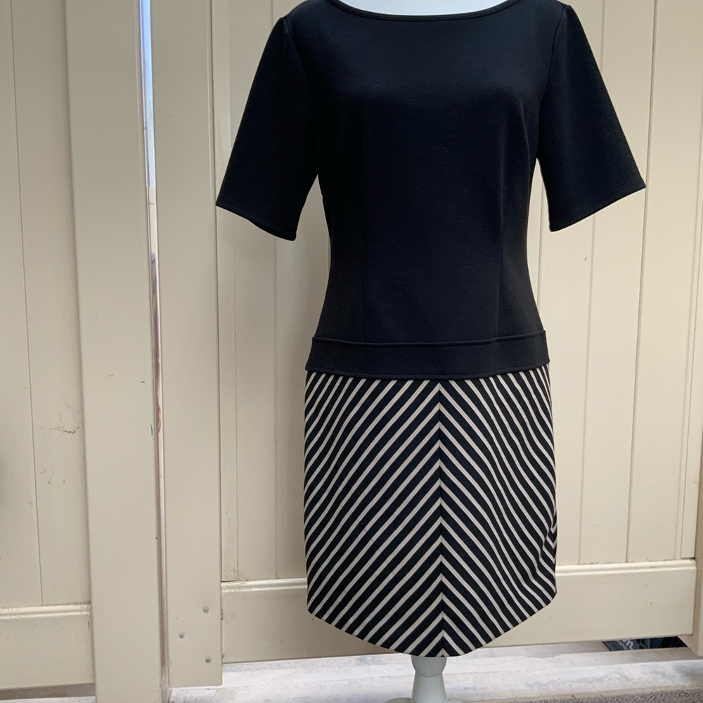 Black Dress with Beige Stripes. Short Sleeves Sz.8